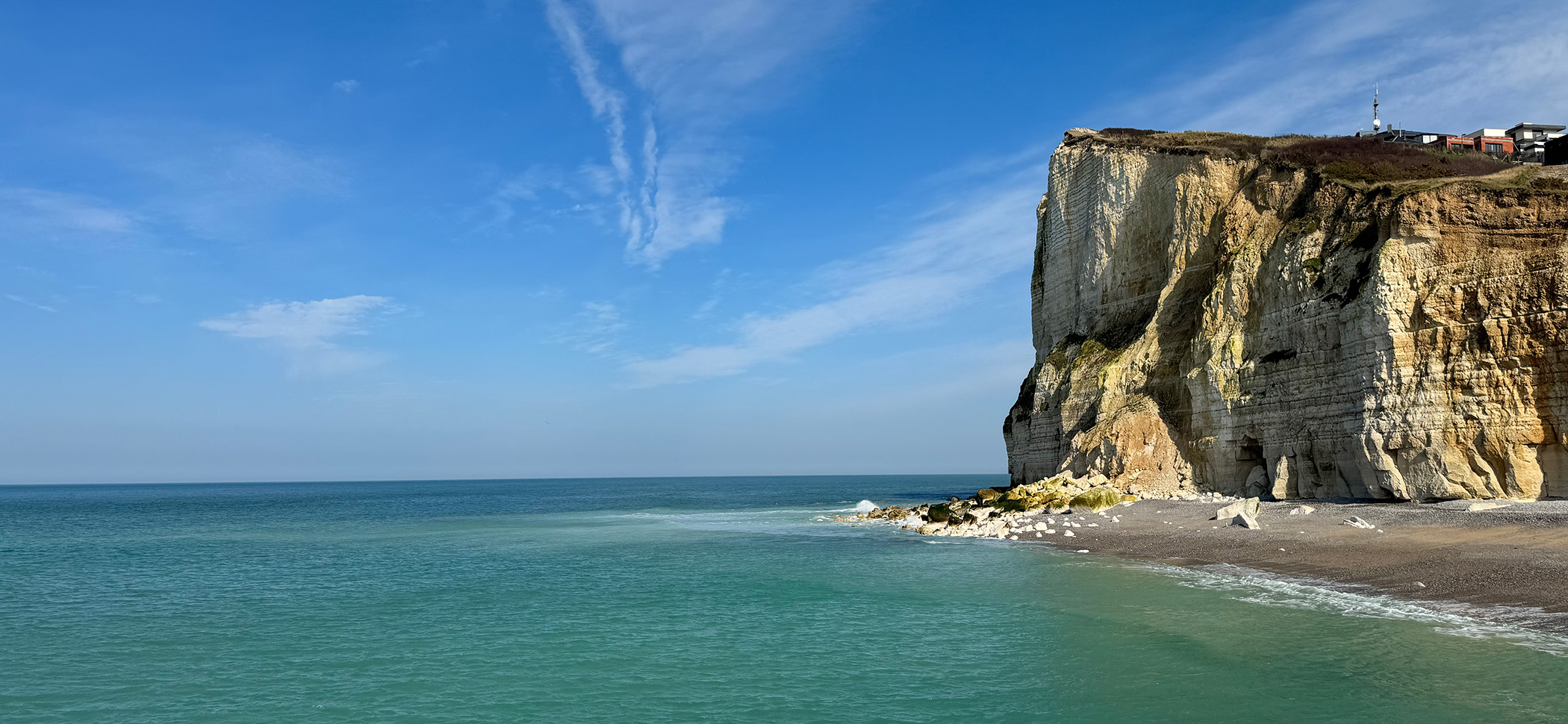 Falaises de la Côte d'Albâtre vues depuis la digue nord de Fécamp