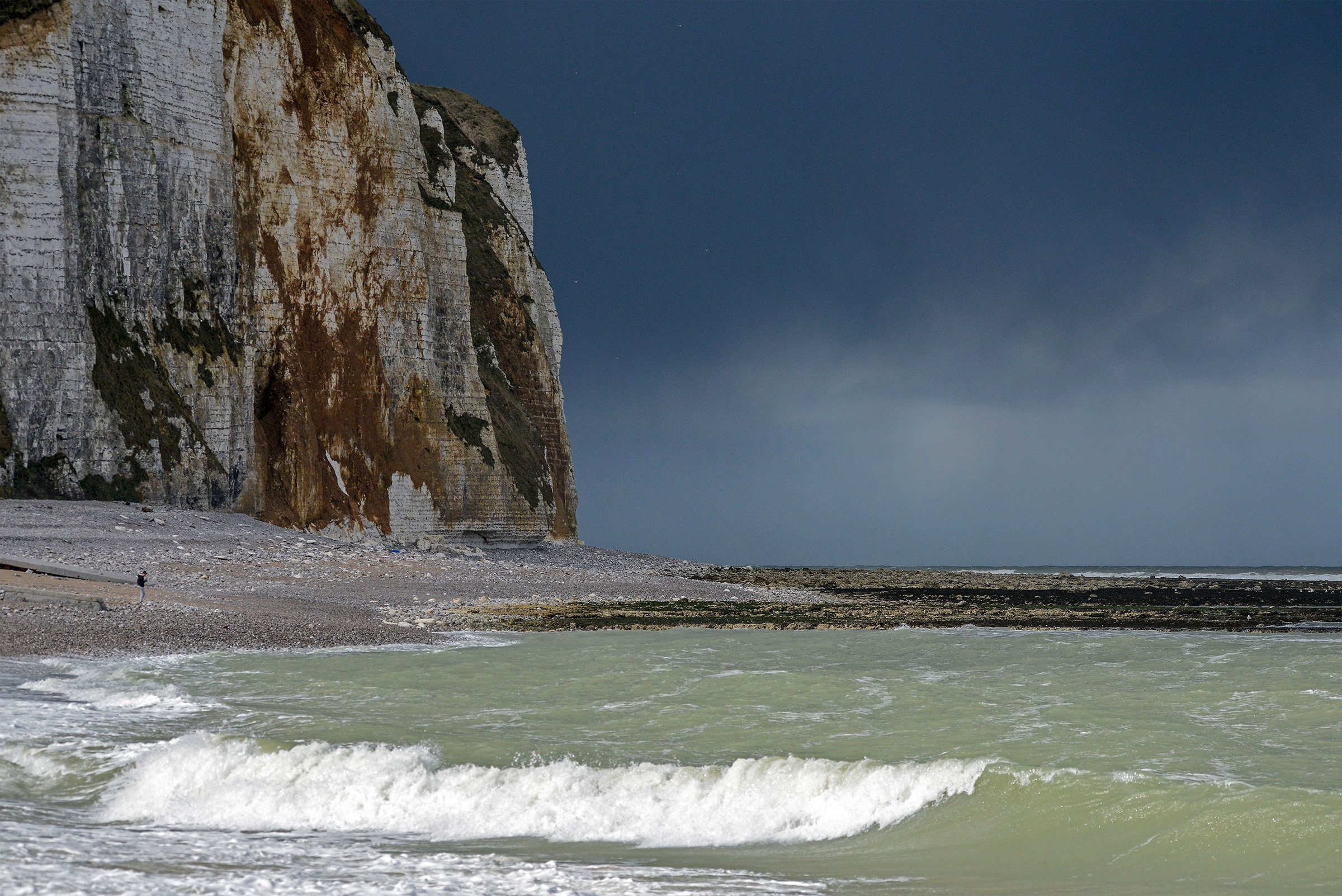 Falaise Normande un jour d'orage • Photo © Stéphane l’Hôte