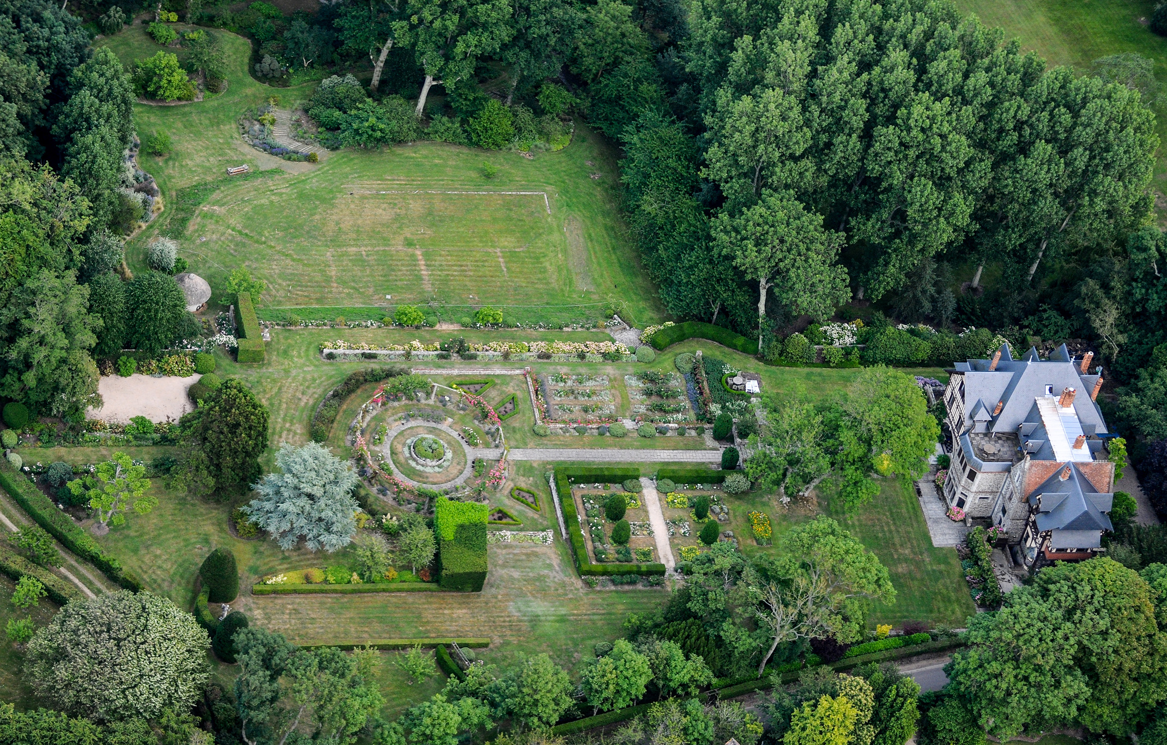 Le Parc des Moutiers à Varengeville-sur-Mer, vue aérienne