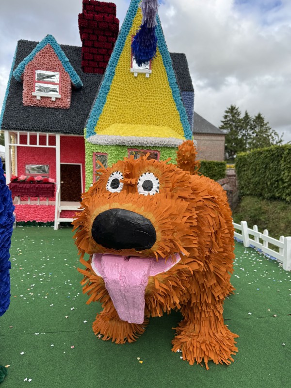 Angiens - 6 juillet 2025 dans le cadre du festival du lin - chars de défilé