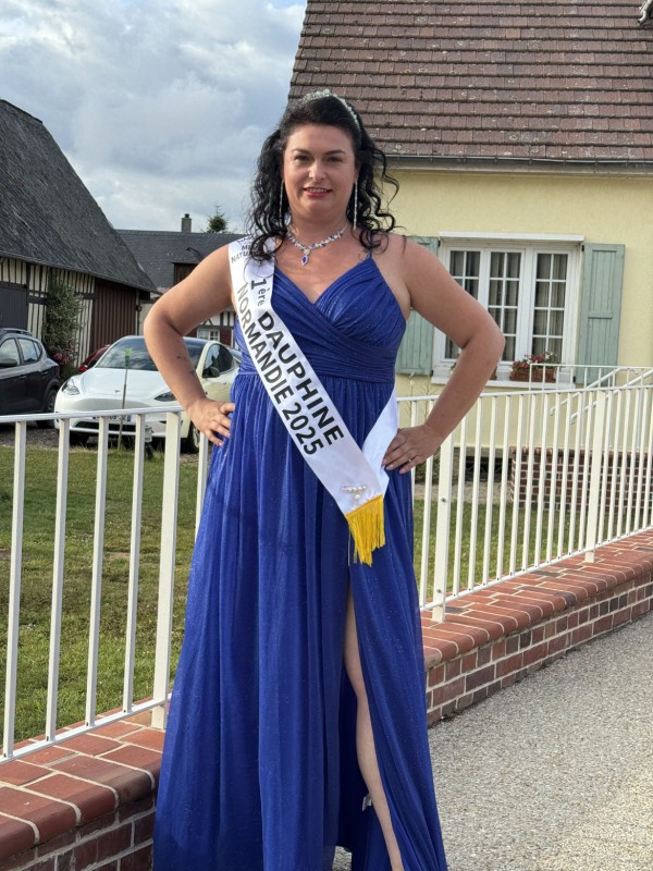 Défilé de mode à Angiens - 6 juillet 2025 dans le cadre du festival du lin