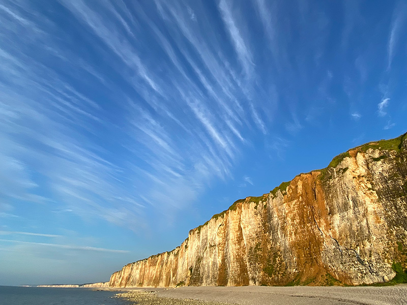 La falaise et le souffle du ciel